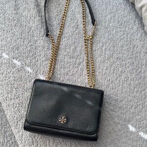 Tory Burch Carter Shrunken Shoulder Bag